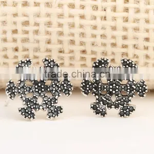 Trendy Noble Black Zircon Snowflake Silver Color Stud Earring thumbnail-3
