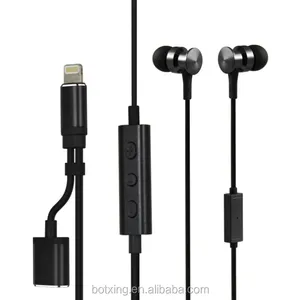 Newest High Quality Wired Stereo Super Bass MFi Earphone for IPhone With Charging and Listening Concurrently thumbnail-5