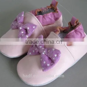 Girl Boy Kids Pink Sheep Leather Bowknot Design Baby Soft Shoes thumbnail-3