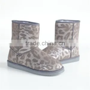 Women Indoor and Outdoor Slipper Boot thumbnail-1