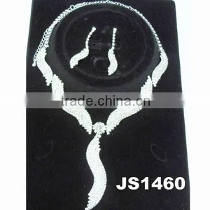Fashion Arabic Glitter Rhinestone Crystal Wedding Jewelry Sets thumbnail-1