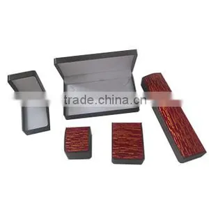 Luxury Plastic Jewelry Packaging Box thumbnail-3