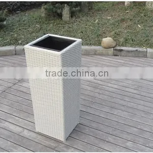 Big Indoor Outdoor Wicker Square Flower Pot thumbnail-5