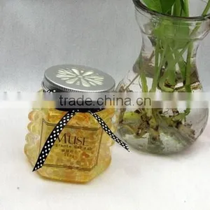 Yellow Color Glass Water Beads Used in Office thumbnail-4