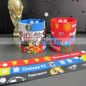 2016 Custom PVC Wristband Football Fans Ajustable Wristband Stud Snap PVC Wristband thumbnail-5