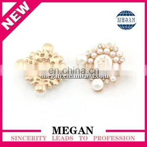 Fashion Flat Back Crystal Pearl Button for Wedding Invitation thumbnail-1