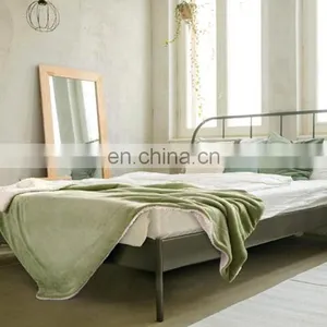 Best Seller in Usa Knitted Warm Soft 100% Polyester Flannel Sherpa Fleece Throw Blanket for Winter China Suppliers thumbnail-2