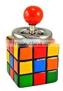 New Style Magic Cube Shape Tin Spinning Ashtray thumbnail-2