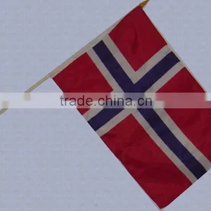 Hand Shaking Norway Flag thumbnail-1