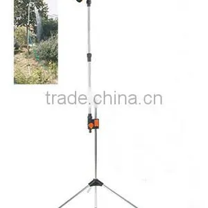 Garden Shower With Adjustable Head and Tripod thumbnail-1