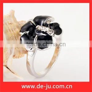 Fantasitic Magnetic Fashion Rose Gold Ring thumbnail-4