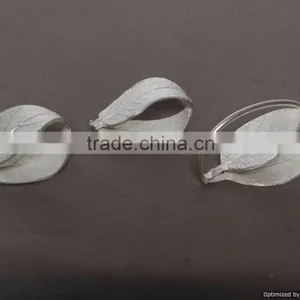 Metal Leaf Shape Silver Napkin Ring for Wedding thumbnail-1