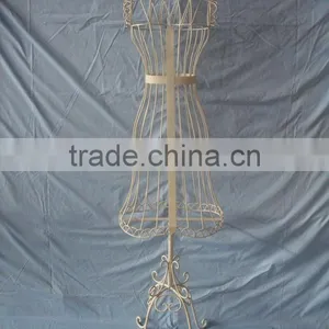 White Store Metal Model Display thumbnail-1