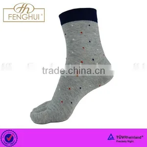 Comfortable Cotton Men Five Fingers Socks thumbnail-1