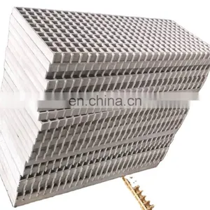Reinforced Composite Plastic Grille Walkway Grating FRP Molded Grating Flooring thumbnail-2