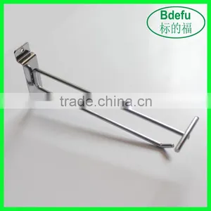 Chrome Slatwall Display Hook With Price Tag thumbnail-1