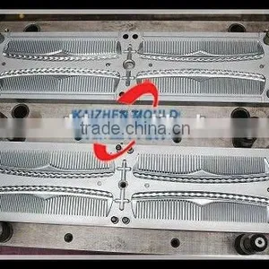 Injection Plastic Hair Bush Comb Mould in Taizhou thumbnail-2