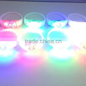 Factory Silicone LED Bracelets , Led Light Bracelets Led Flashing Bracelet , Led Light Wristbands Sound Activated Led Bracelet thumbnail-5