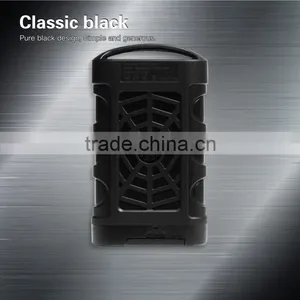 Solar Waterproof 10000mA Mobile Power Bank With LED Light thumbnail-4