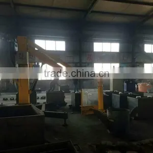 HOT SALE AUTO MOLDING MACHINE MADE Cast Iron Lamp Post, Street Lamp Post thumbnail-3