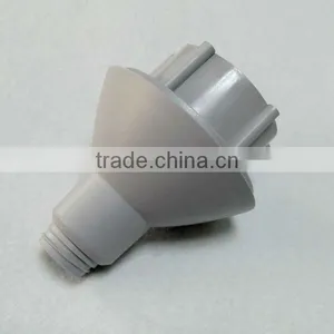 Plastic Lampholder Connecter for PAR 38 Lights thumbnail-1