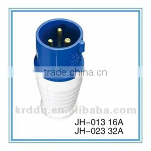 3-pin Bakelite Plug&socket thumbnail-1