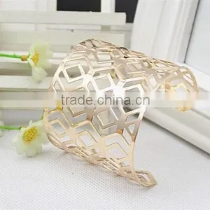 Europe Polygon Punk Style Hollow Jewelry Bangles With Factory Price thumbnail-4