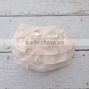 New Arrivlal American Hot Girl Picture Baby Girls Bloomers Plain White 3 Layers Diaper Cover With Bow Wholesale thumbnail-3