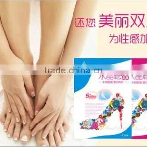 Guojia Peeling Foot Mask thumbnail-2