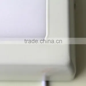 China Supplier 2 Years Warranty LED Square/round Smoothly Face Panel 18w Indoor Light IP40 thumbnail-3