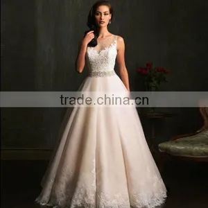Beautiful Wedding Dress thumbnail-1