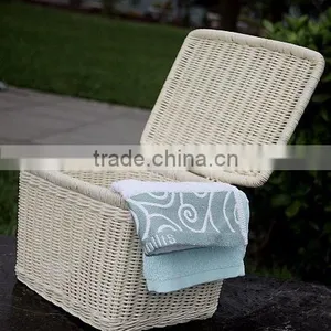Natural Rattan Storage Basket With Lid thumbnail-1