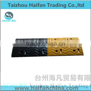 1000*380*50mm High Quality Hot Sell Rubber Speed Hump for Crossing/heavy Strength Rubber Speed Hump Used on Road for Safety thumbnail-1