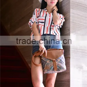 Fashion Floral Women Messenger Bag thumbnail-1