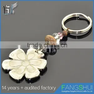Wholesale Fashionable Metal Snowflake Keychain Cheap for Sale thumbnail-6