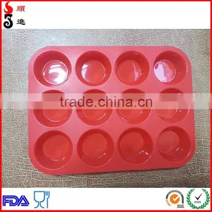 Bpa Free Baking Microwave Oven 12 Cup Silicone Muffin Pan thumbnail-4