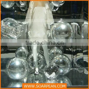 Customized Decorative Clear Acrylic Balls thumbnail-1