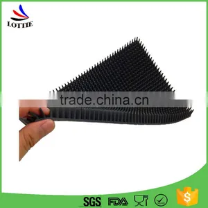Chinese Manufacturers Black Rectangle Thicker Anti Slip Eco-Friendly Medical Silicone Pin Mat thumbnail-2