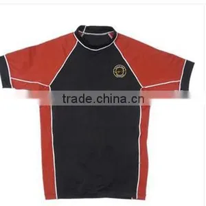 Red & Black Colour Rush Guard T-Shirt thumbnail-1