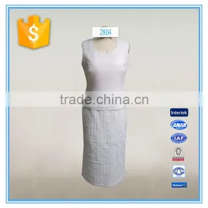 Fashion White Embroidered Design 3-Piece Skirt And Blouse Sets thumbnail-2