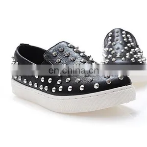 Wholesale Women Slip on Loafer Shoes Flat Casual Shoes With Rivet thumbnail-2