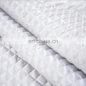 Home Fashion Design Lightweight Breathable Geometric Hypoallergenic Square Pattern Satin Stylish Microfiber Bedding Quilt Set thumbnail-3