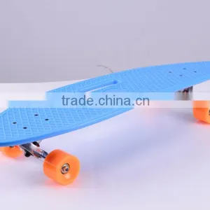 Handle Maple Bamboo Globe Plastic Skateboard thumbnail-3