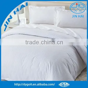 White Bed Cover for Hotel thumbnail-4