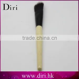 High Quality Nylon Hair Wooden Handle Foundation Brush thumbnail-1