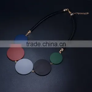 Korean Colorful Rubber Round Disc Linked Pendant Necklace Popular Geometric Choker Necklace Women Leather Necklace thumbnail-6