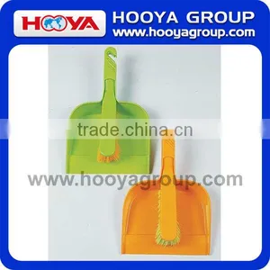 Plastic Dustpan With Brush thumbnail-1