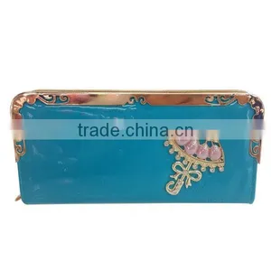 Lady's Metal Frame Wallet thumbnail-4