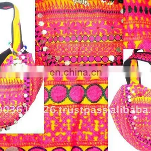 Vintage Sari Handbags thumbnail-2