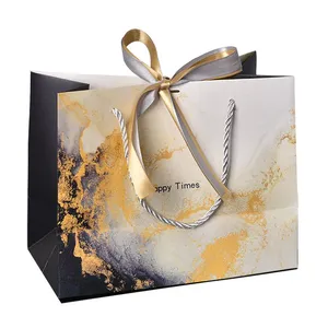 New Design Paper Luxury Packaging Bag With Handle thumbnail-1